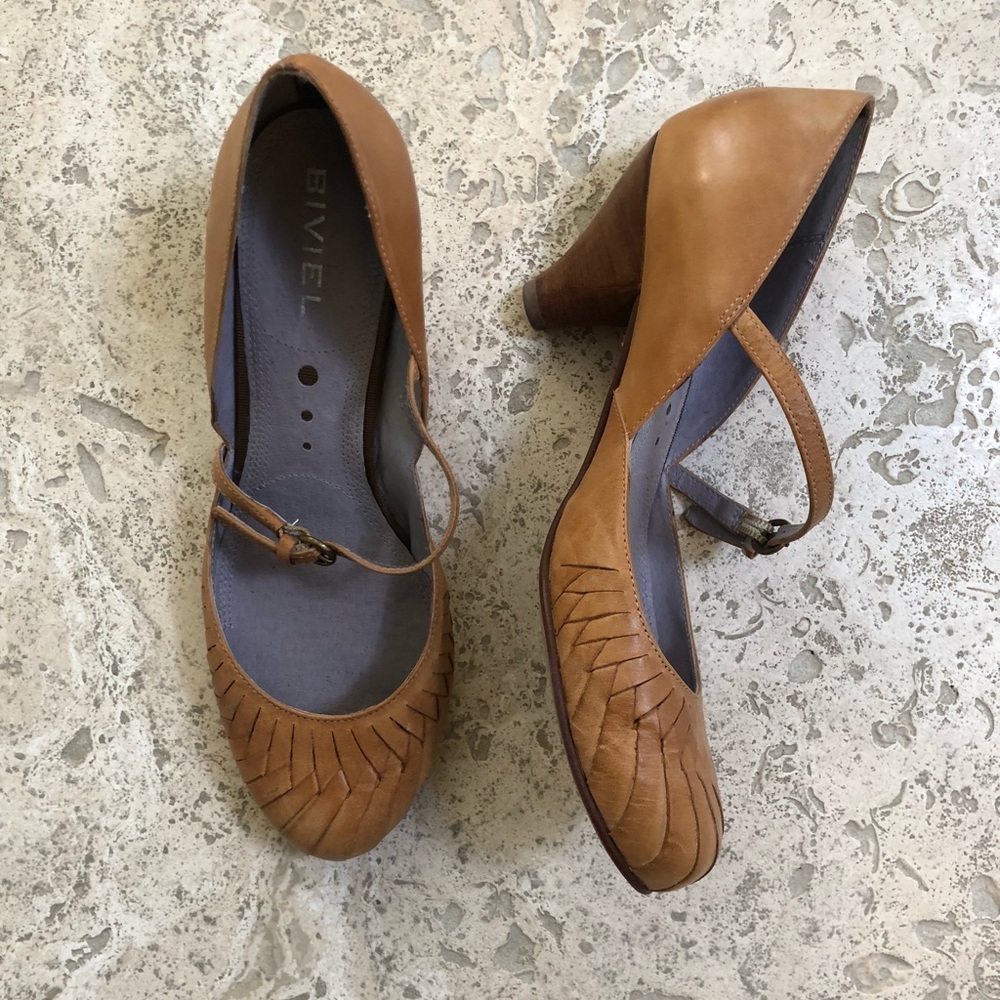 Biviel Camel Heals